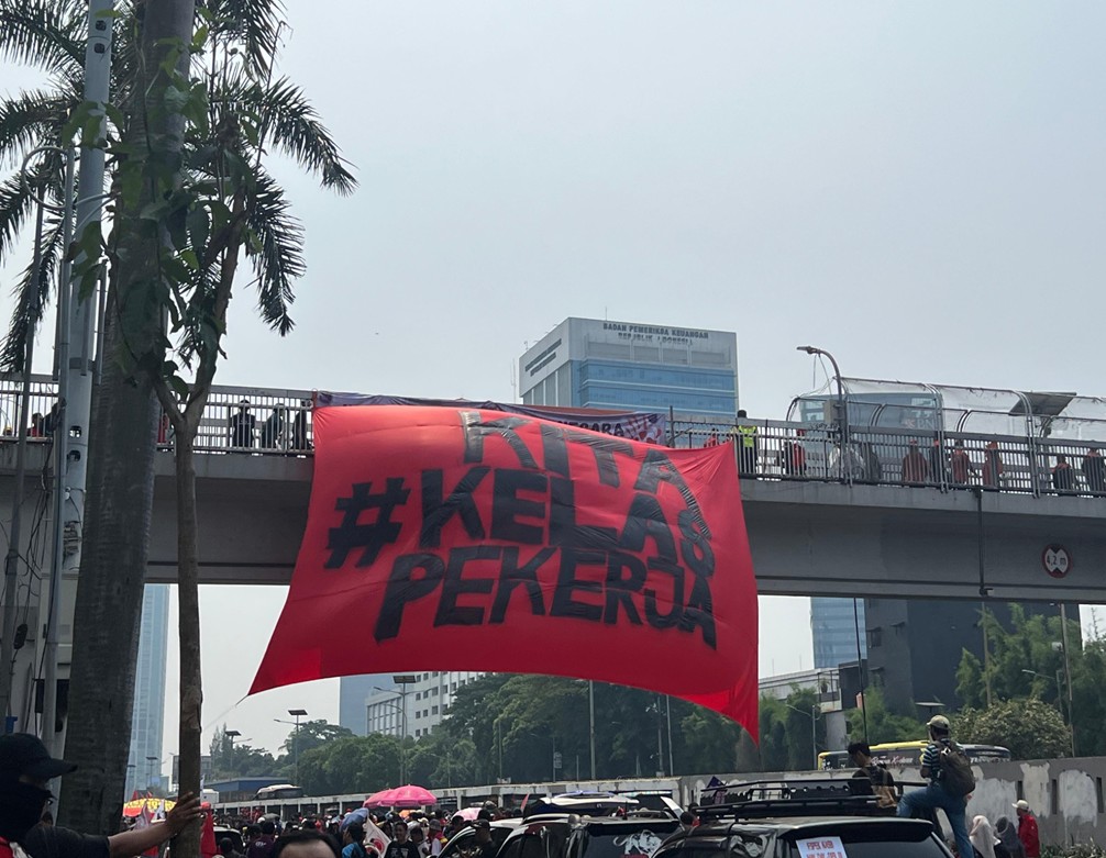 Nasib Jurnalis di Era Digital: Upah Tipis, Target Konten Tinggi